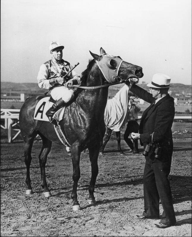 This image has an empty alt attribute; its file name is Seabiscuit-Ligaroti.jpg