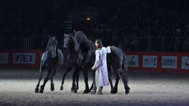 This image has an empty alt attribute; its file name is frpi7.jpg