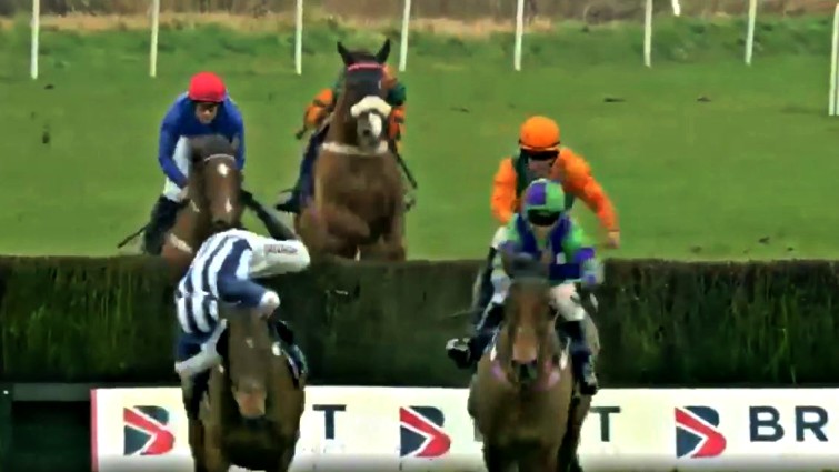Jockey repositioning in saddle