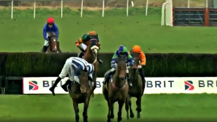 Jockey secure in saddle after recovery
