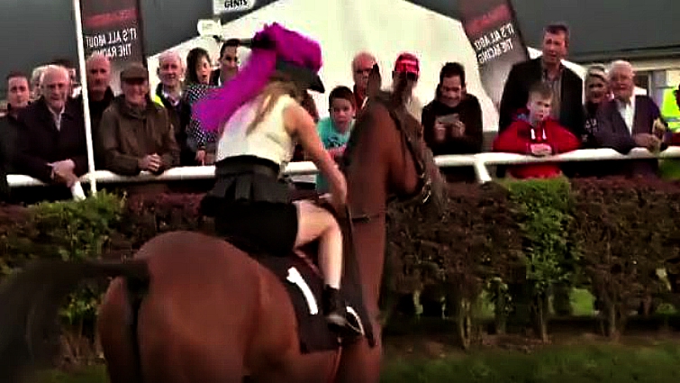 Ladies Day horse race spectators
